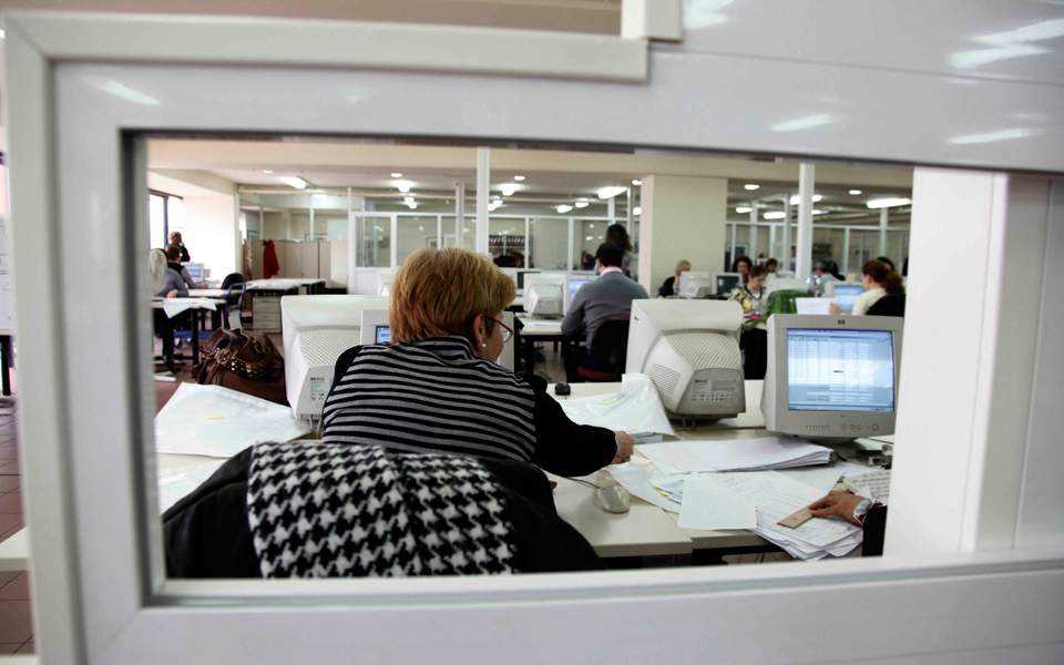 Επιστρέφουν οι χειρόγραφες ληξιαρχικές πράξεις