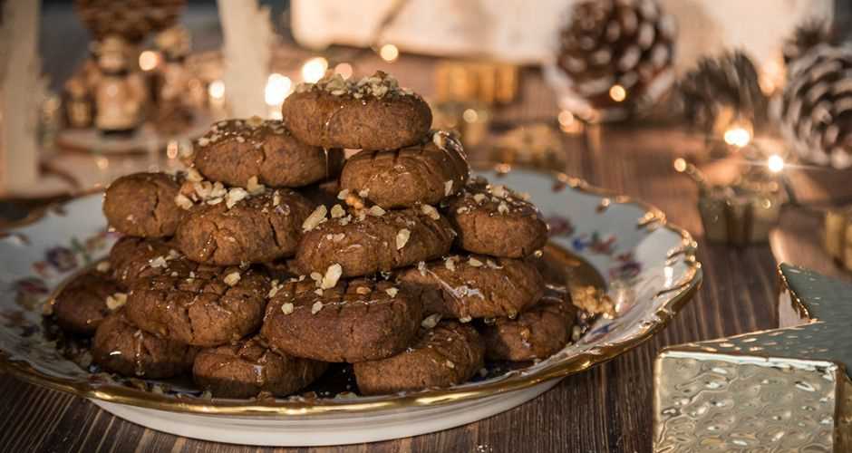 Καστοριά: Συνταγή για παραδοσιακά μελομακάρονα | Καστοριανή Εστία