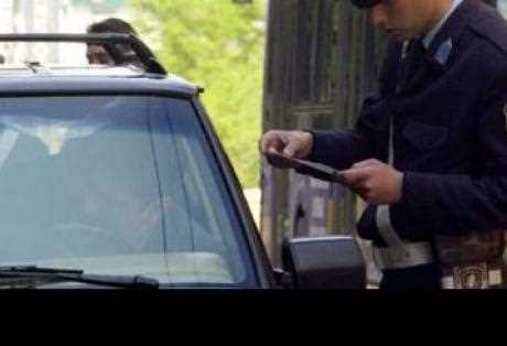 26χρονος στην Καστοριά πέταξε από το παράθυρο τα ναρκωτικά και εξαφανίστηκε