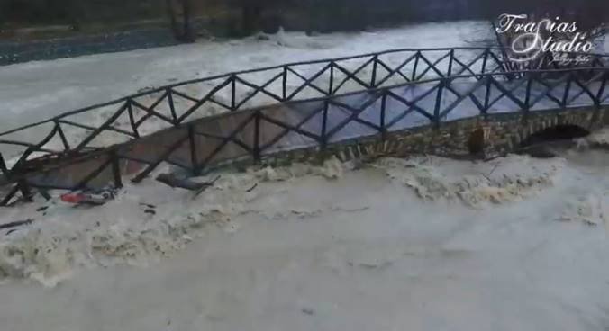 Φούσκωσε επικίνδυνα το ποτάμι στο River Party  Νεστόριο Καστοριάς