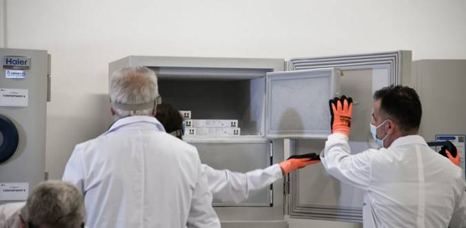 Κορονοϊός: Ανατροπή στο σχέδιο εμβολιασμού – Εμβόλιο και σε νοσοκομεία