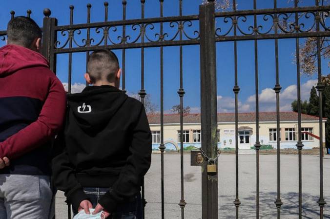 Πότε θα ανοίξουν γυμνάσια και λύκεια – Τι προτείνουν οι ειδικοί