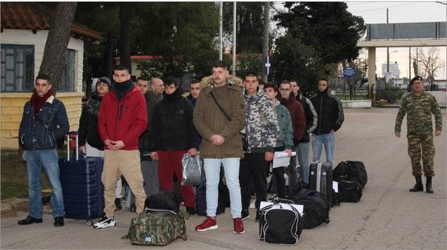Στρατιωτική θητεία: 12 μήνες από τον Μάιο παντού – Ποιοι θα κάνουν 9μηνο