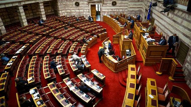 Βουλή: Κατατέθηκε η τροπολογία για τη χορήγηση προκαταβολής σύνταξης