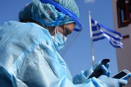 Εξαδάκτυλος και Θωμαΐδης στο MEGA : Πάνω από το 8% του πληθυσμού έχει ανοσία