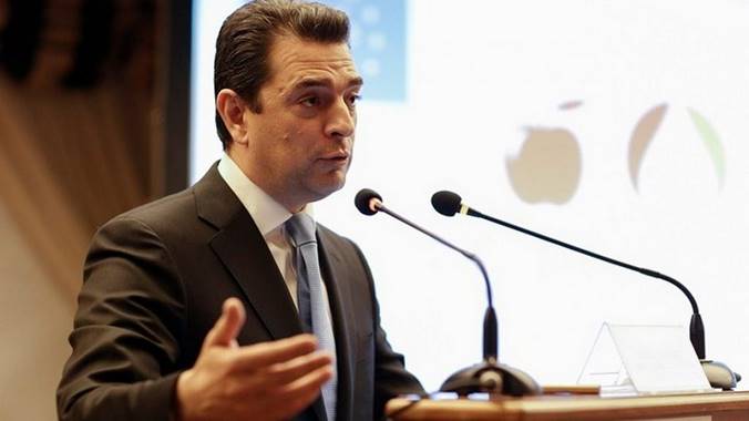 Σκρέκας: Τα κριτήρια για την συμμετοχή στο νέο «Εξοικονομώ – Αυτονομώ»