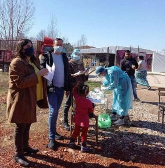 Ενημέρωση για τον εμβολιασμό στον καταυλισμό Ρομά από Δομές του Δήμου Καστοριάς και έλεγχοι rapid test από Κινητές Ομάδες Υγείας