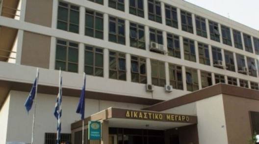 Αγωγή κατά τη μητέρας του παιδιού, που βρήκε φρικτό θάνατο από την επίθεση ροτβάιλερ, από  τον ιδιοκτήτη των σκύλων