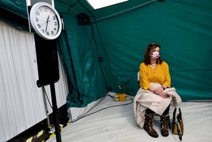 AstraZeneca : Αναστέλλουν τους εμβολιασμούς ευρωπαϊκές χώρες – Τι γίνεται στην Ελλάδα