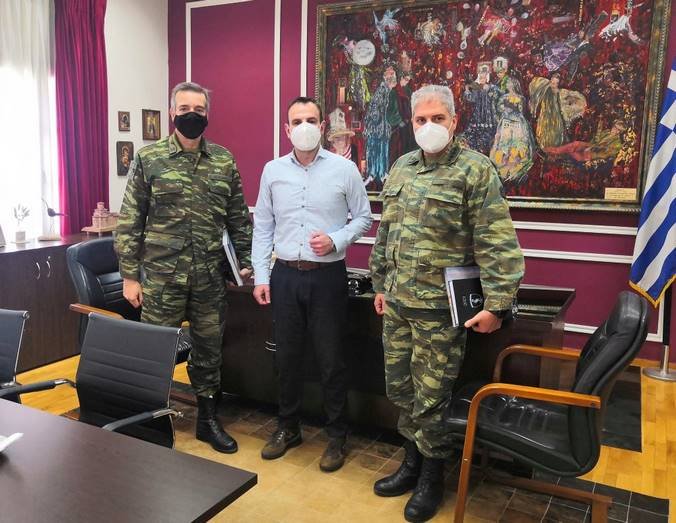 Επίσκεψη του Διοικητή του 15ου Συντάγματος Πεζικού στον Δήμαρχο Καστοριάς