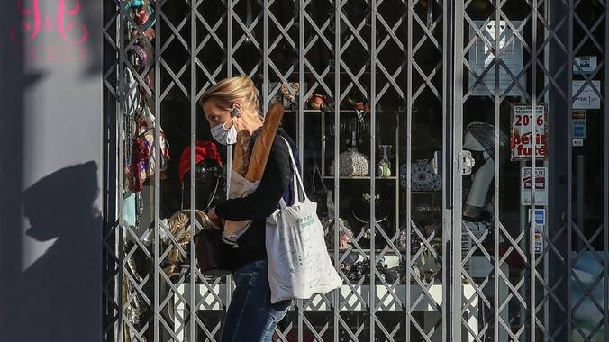 Βασιλακόπουλος: Να ανοίξουν οι μικρές επιχειρήσεις από αύριο – Τι είπε για το Πάσχα
