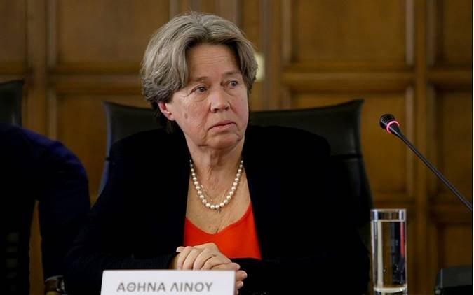 Λινού : Να μην κλειστούμε στα σπίτια μας το Πάσχα – Τι είπε για την εστίαση