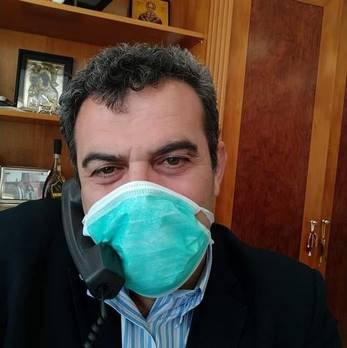 Θετικός στον κορονοϊό ο Δημήτρης Σαββόπουλος