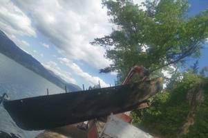 Ανασύρθηκε από την λίμνη της Καστοριάς το ιστορικό “μοτόρι του Νανά”  (foto)