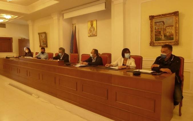 Σύσκεψη στο δημαρχείο Καστοριάς παρουσία του Περιφερειάρχη για εντάξεις έργων του δήμου