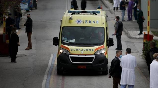 Θάνατος 44χρονης μετά τον εμβολιασμό με AstraZeneca: «Ήταν μία χαρά, υγιέστατη», είπε ο σύζυγος