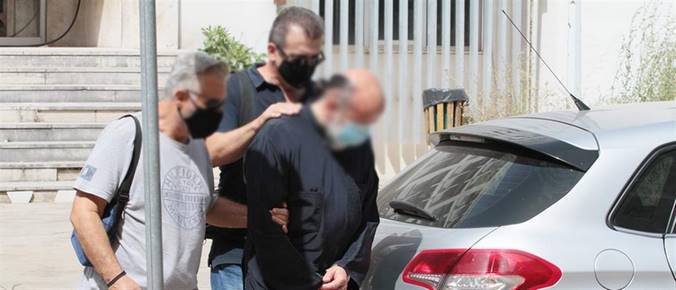 Αγρίνιο: Στη φυλακή ο ιερέας για βιασμό και ασέλγεια