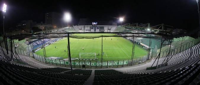 Στα… προνόμια των εμβολιασμένων η επιστροφή στα γήπεδα