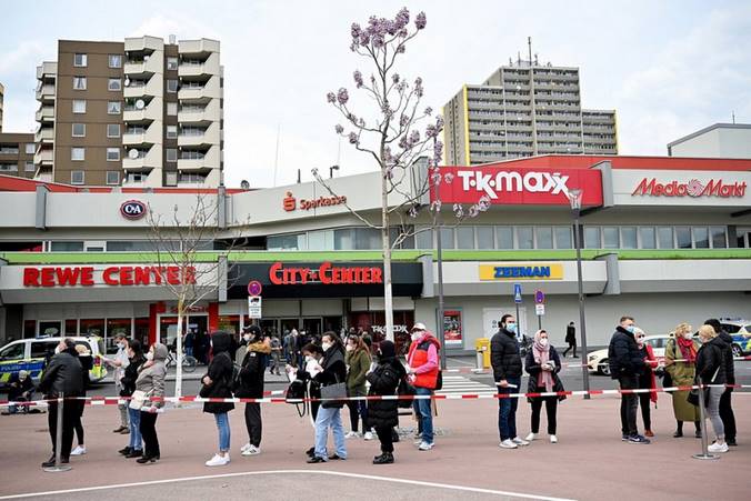 Θα φέρει ο Νοέμβρης το τέλος της πανδημίας; – Τι έδειξε προσομοίωση, τι λένε οι επιστήμονες