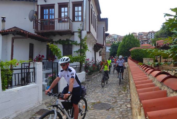 Καστοριά: Ξενάγηση “επί ποδηλάτων”