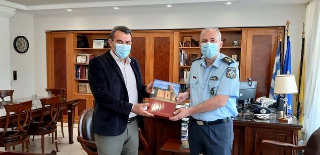 Εθιμοτυπική Επίσκεψη του Γενικού Περιφερειακού Αστυνομικού Διευθυντή Δυτικής Μακεδονίας στον Αντιπεριφερειάρχη Καστοριάς