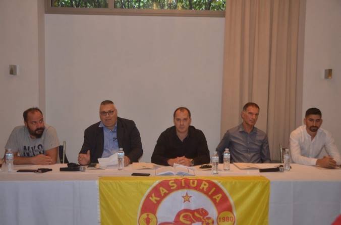 Έγινε η επίσημη παρουσίαση της ομάδας της Καστοριάς  από τον Α.Σ. Καστοριάς 1980