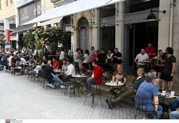 Ζωή… «κόλαση» για τους ανεμβολίαστους: Νέα μέτρα και «μπλόκο» σε καφέ, μπαρ και κλειστούς χώρους