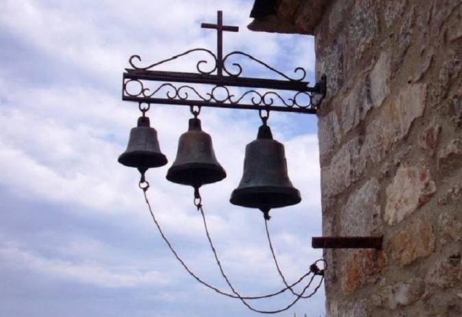 Νεκρή 60χρονη σε αδελφότητα – προπύργιο αρνητών στη Θεσσαλονίκη