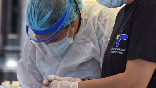 Νίκος Τζανάκης – Τις επόμενες τρεις εβδομάδες τα κρούσματα θα κυμανθούν μεταξύ 9 και 11 χιλιάδων