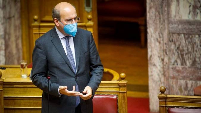 Καταργείται η υποχρέωση των εργοδοτών να δηλώνουν την υπερεργασία των εργαζομένων