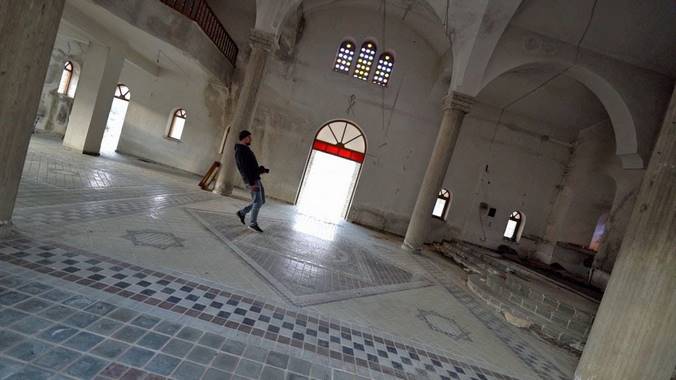 Η εκκλησία σε χωριό των Τρικάλων με κλίση 17 μοιρών, νιώθεις ναυτία μόλις μπεις μέσα [βίντεο]