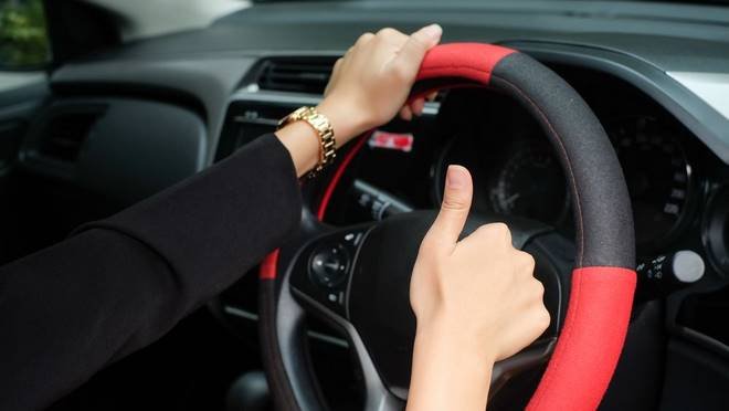 Ταυτότητα και δίπλωμα οδήγησης σύντομα στα κινητά – Ψηφιακά και η ανανέωση