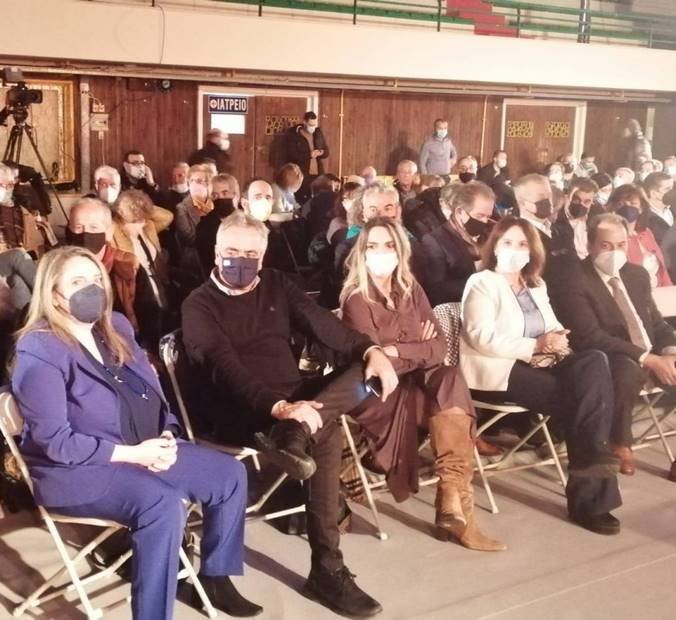 Η Ολυμπία Τελιγιορίδου στην ομιλία του Αλέξη Τσίπρα στην Κοζάνη  Αλέξης Τσίπρας: 《Όλο και περισσότεροι πολίτες λένε “όχι πια, δεν πάει άλλο” 》               