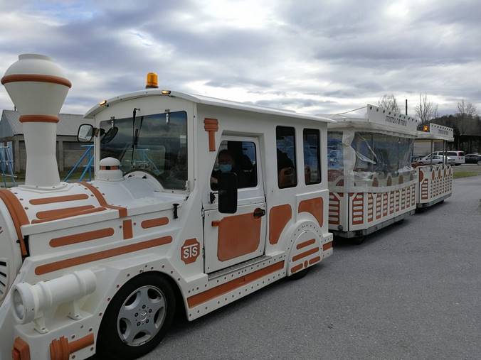 Ξεκινάει αύριο τα δρομολόγια το τουριστικό τρενάκι της Καστοριάς