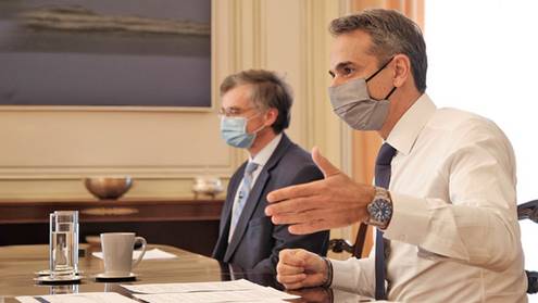 Ρεβεγιόν με ανοιχτά εστιατόρια μέχρι τις 02:00 – Πάμε για 30.000 κρούσματα – Από τις 06:00 το πρωί της Πέμπτης τα νέα μέτρα