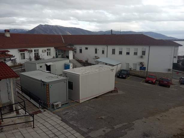 Ένα νέο isobοx στο Νοσοκομείο Καστοριάς λόγω της έξαρσης της πανδημίας