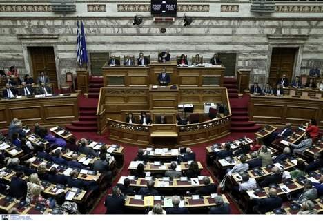 Βουλή: Απορρίφθηκε η πρόταση μομφής