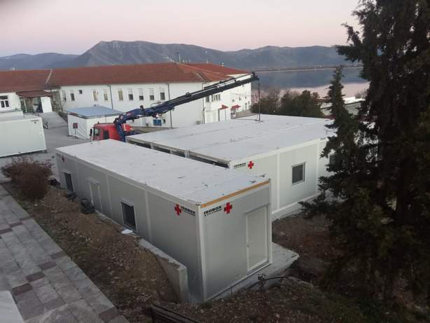 Σύγχρονο συγκρότημα νοσηλείας ασθενών με προκατασκευασμένους οικίσκους στο Νοσοκομείο Καστοριάς