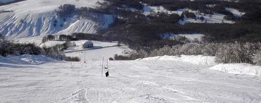 Υπογραφή Σύμβασης για την «Προμήθεια ειδικών εξαρτημάτων και εκτέλεση ειδικών ελέγχων στους αναβατήρες του Χιονοδρομικού Κέντρου Βιτσίου» Π.Ε Καστοριάς από τον Περιφερειάρχη Δυτικής Μακεδονίας Γιώργο Κασαπίδη.