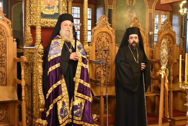 Ἡ Κυριακή της Σταυροπροσκυνήσεως στήν Ι.Μ. Καστορίας