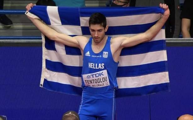 Άλμα στην κορυφή του κόσμου ο Τεντόγλου