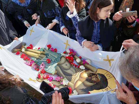 Η αναπαράσταση της αποκαθήλωσης του Κυρίου στο Δρυόβουνο Βοϊου