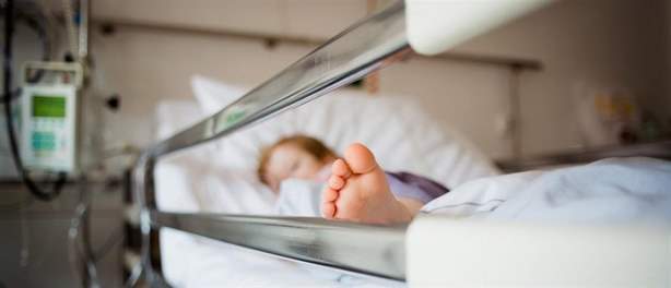 Θεσσαλονίκη: 3χρονη πήγε στο νοσοκομείο με πρήξιμο στον αστράγαλο και πέθανε