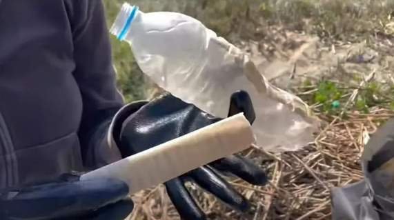 Θεσσαλονίκη: Γράμμα για έναν ανεκπλήρωτο έρωτα εντοπίστηκε στον Θερμαϊκό (βίντεο)