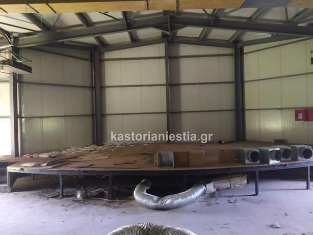 Αποκλειστικό: Ρημάζει από το 2008 το “Συνεδριακό Κέντρο” της Ι.Μ. Καστοριάς