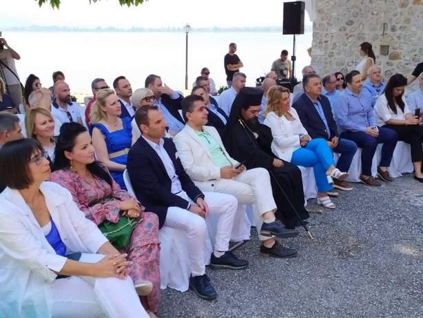 Γκρίζες Ζώνες: Οι παρόντες και οι απόντες στην εκδήλωση με τον Β. Κικίλια