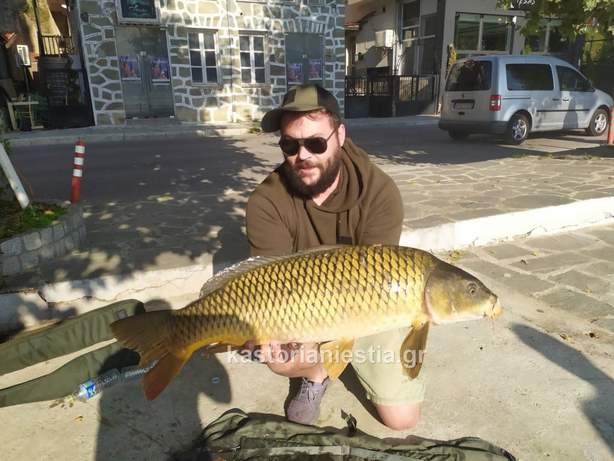 Καστοριά: Καλή ψαριά αλλά μόνο για… φωτογραφίες