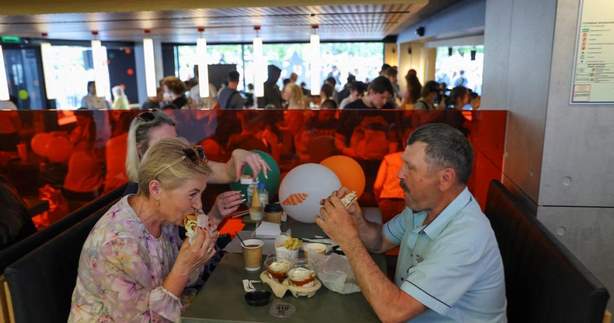 Ξέμειναν από τηγανιτές πατάτες τα ρωσικά McDonald’s – Από…φθινόπωρο επιστρέφουν στο μενού