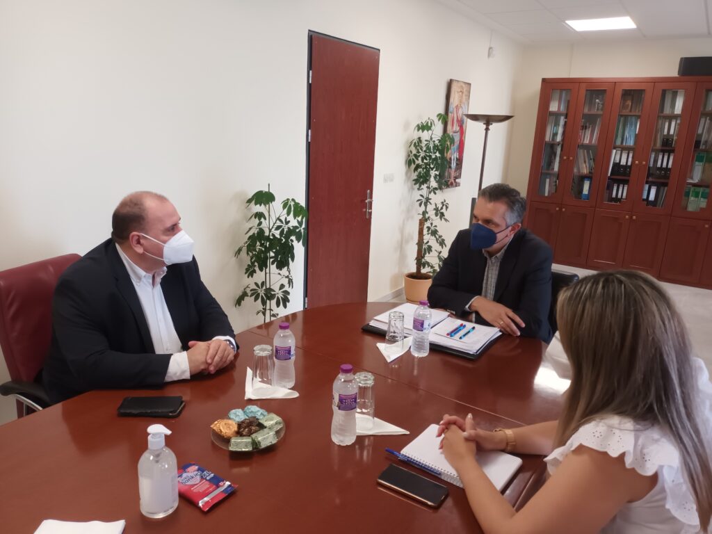 Τον Περιφερειάρχη Δυτικής Μακεδονίας Γιώργο Κασαπίδη επισκέφθηκε ο  Αντιπρόεδρος του ΕΚΑΒ Παναγιώτης  Κουτσουμπέλης