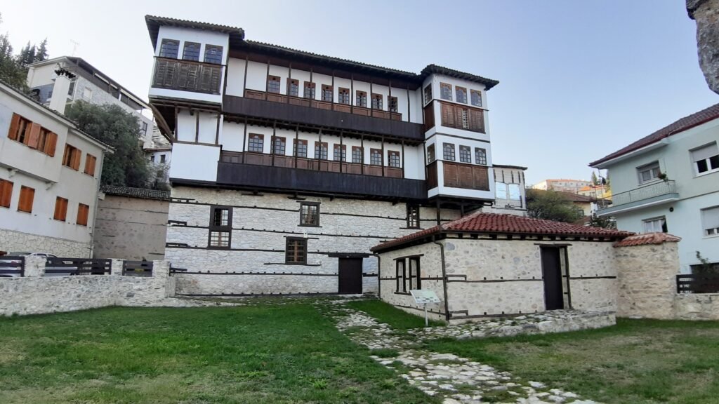 Αναβολή της μουσικής εκδήλωσης με τον Δημήτρη Μπάση